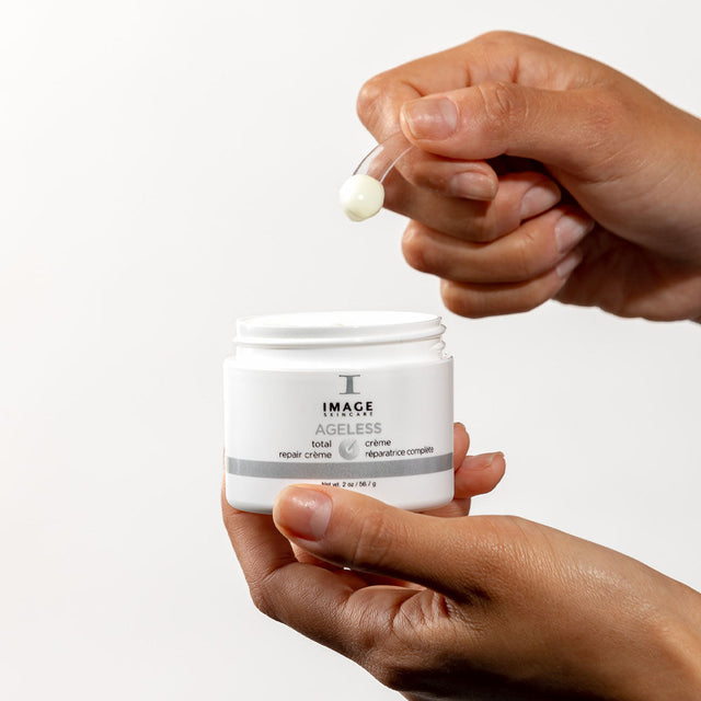 Ageless Total Repair Crème Product vendor