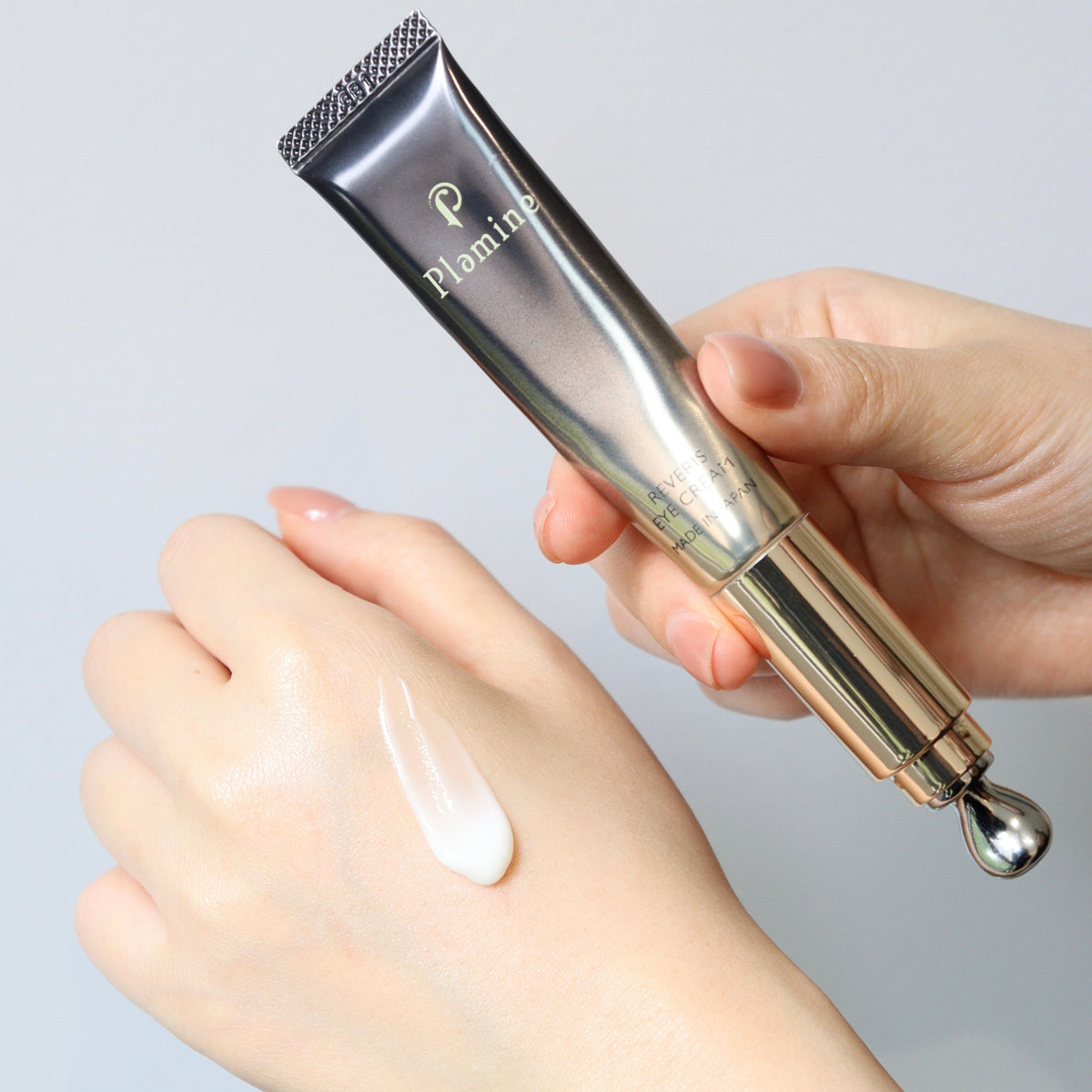 Plamine REVERIS Eye Cream in Anwendung