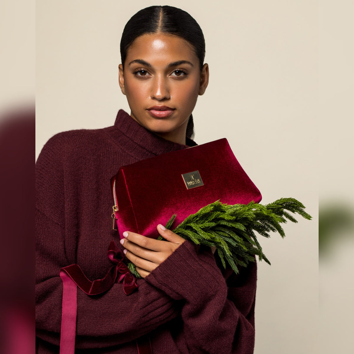 the DAILY ESSENTIALS Kit – IMAGE Skincare Holiday Set